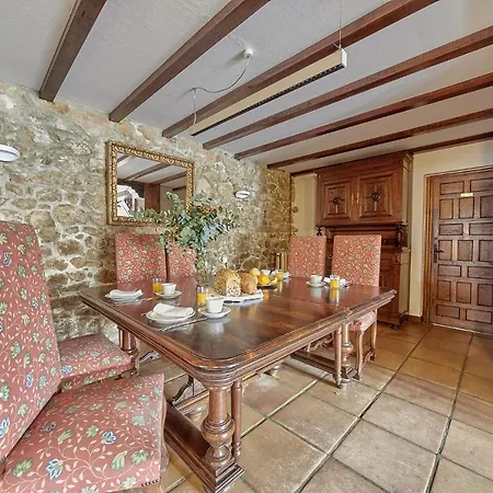 Casona Exclusiva Con Piscina En La Costa De Santillana Del Mar Вилла